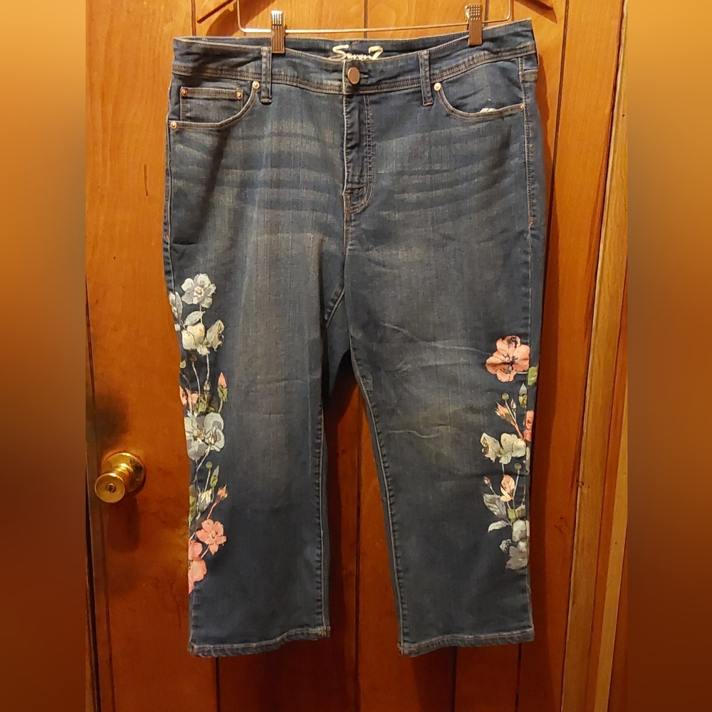 Women’s Seven7 Floral Embroidered Cropped Jeans